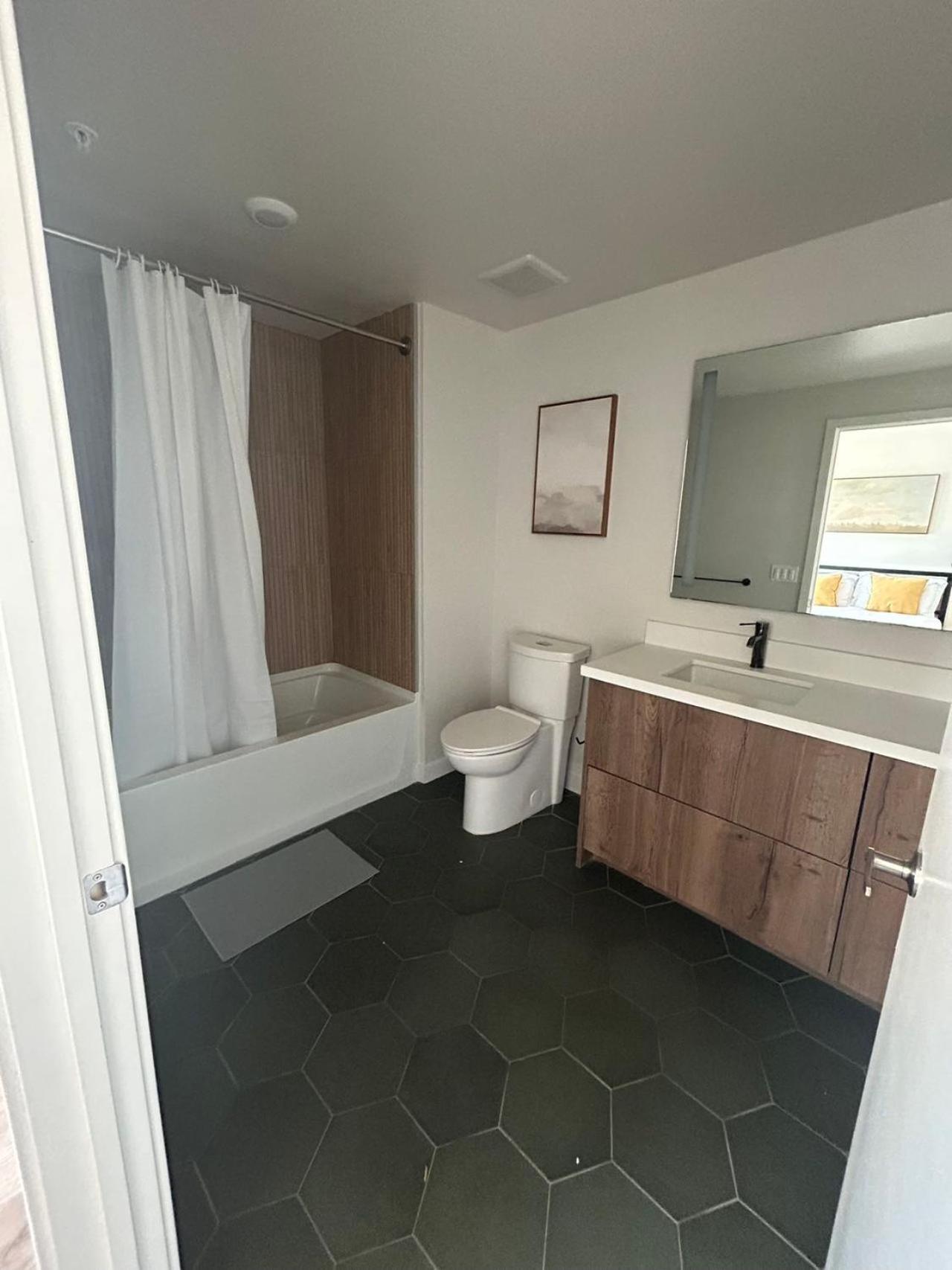 Elegant Retreat In The Heart Of La, Discover Your Lavish Hideaway Los Angeles Exterior photo