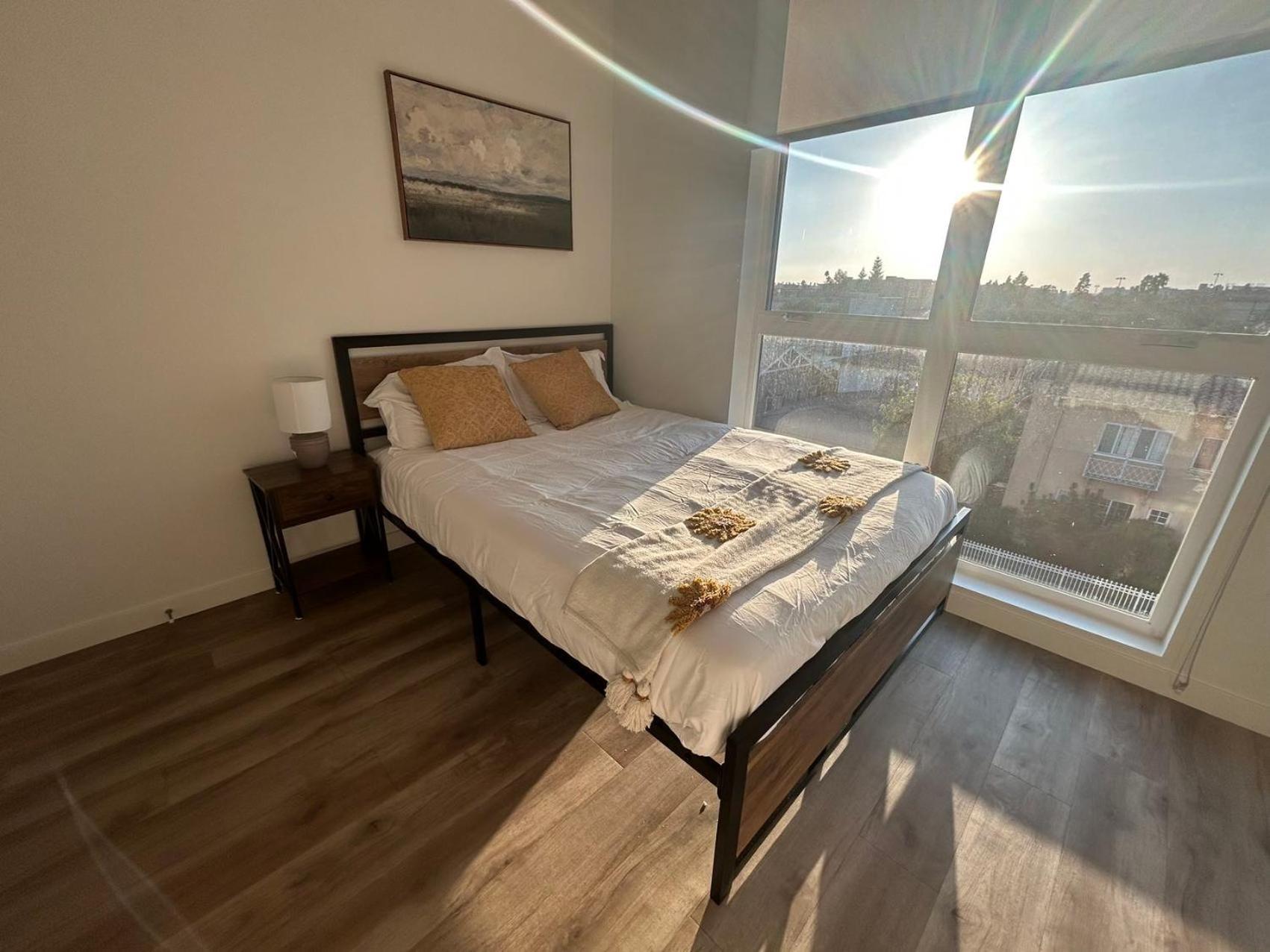Elegant Retreat In The Heart Of La, Discover Your Lavish Hideaway Los Angeles Exterior photo